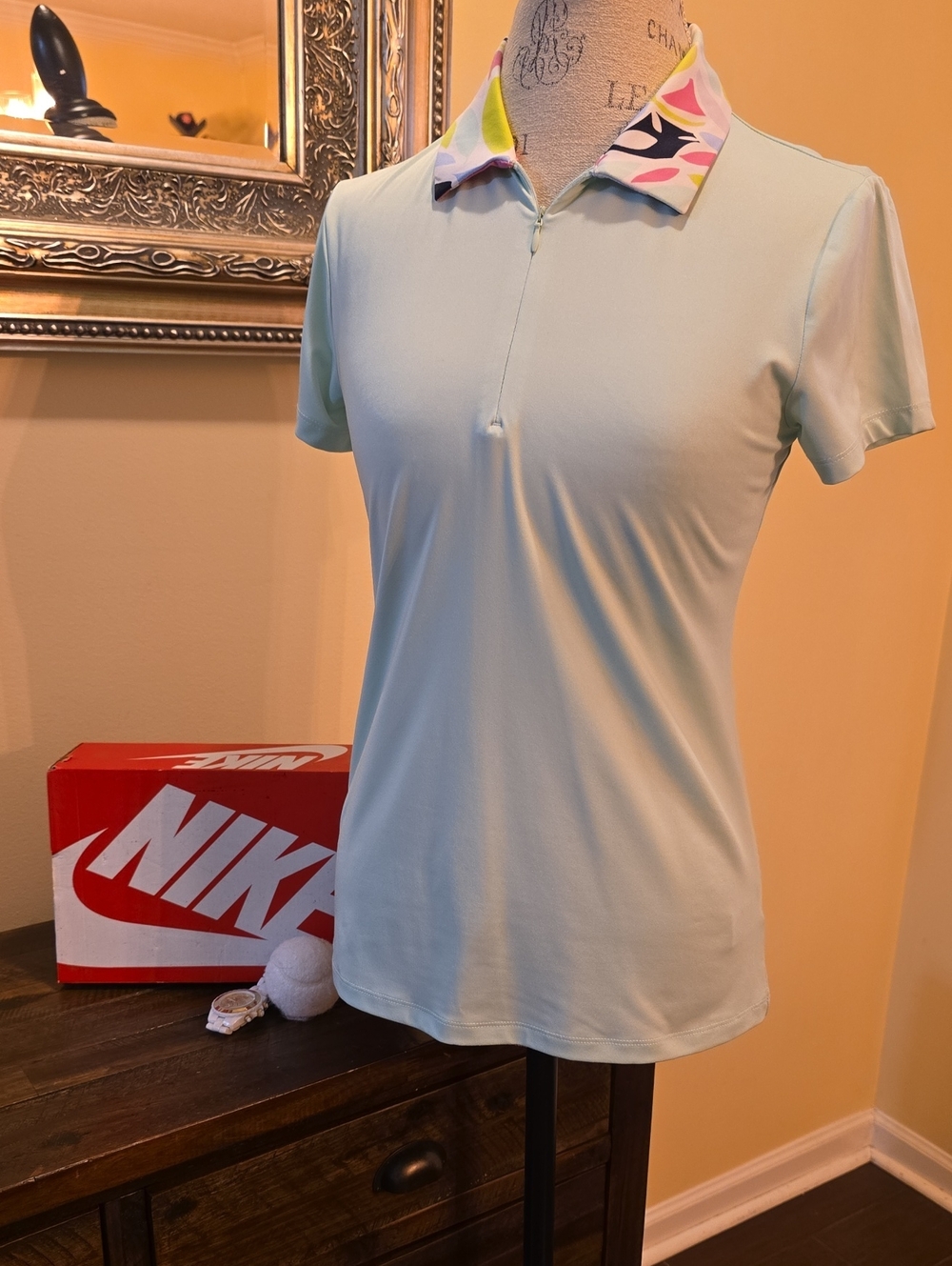 Tommy Bahama Golf Women’s Polo Top with Pattern Collar